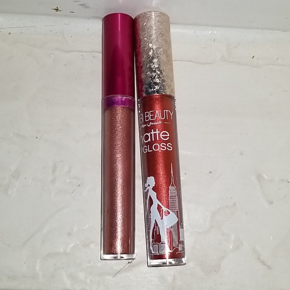 ⚠️Sold ⚠️ 2 lipstick copper red metallic 💋💄